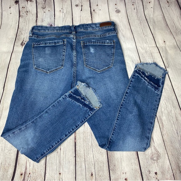 BLANK NYC Skinny Classique Jeans - Picture 3 of 5